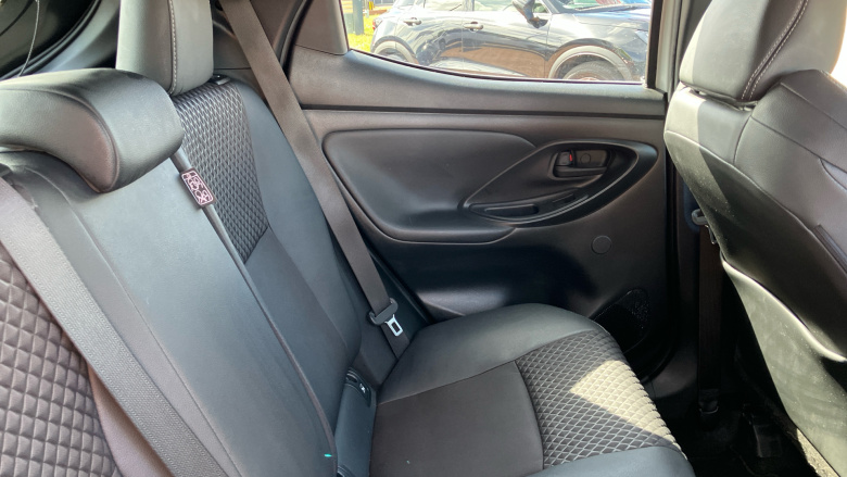 Toyota Yaris 1.5 Hybrid Dynamic 5dr CVT Hybrid Hatchback